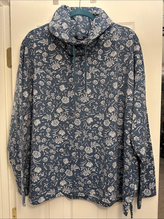 Chaps Tops - NWT Women’s 2XL Chaps blue‎ and white floral cowl neck sweatshirt